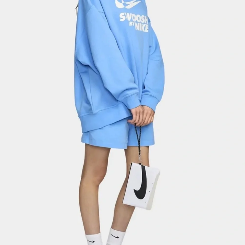 NIKE icon blazer wristlet